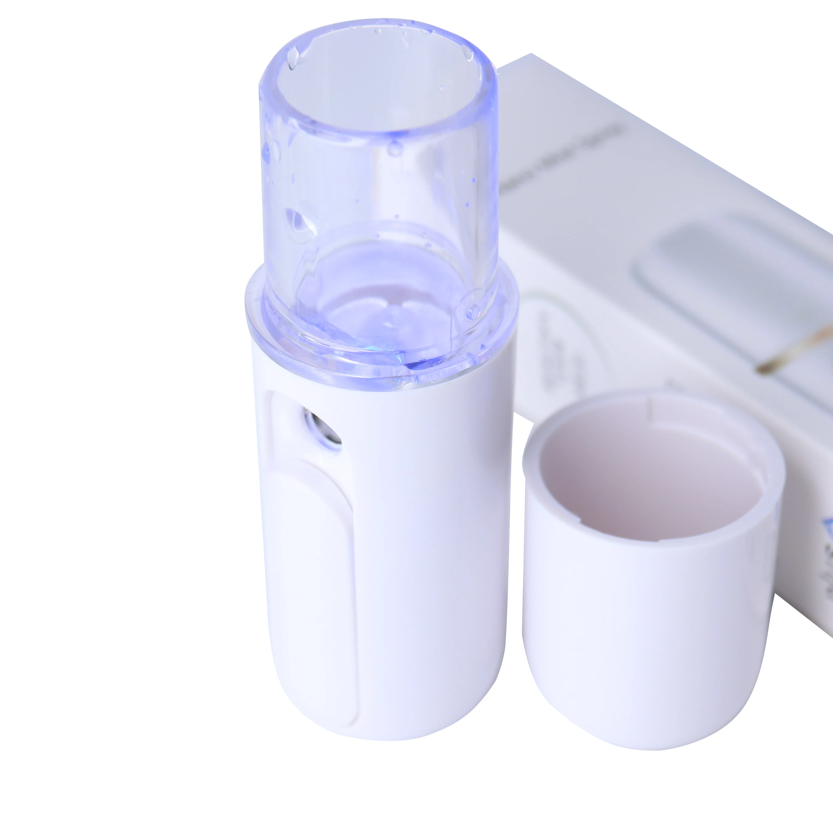 TOP Hot Selling Mini Portable Pocket Handy Negative Ion Facial Moisturizing Sprayer Facial Nano Mist Sprayer