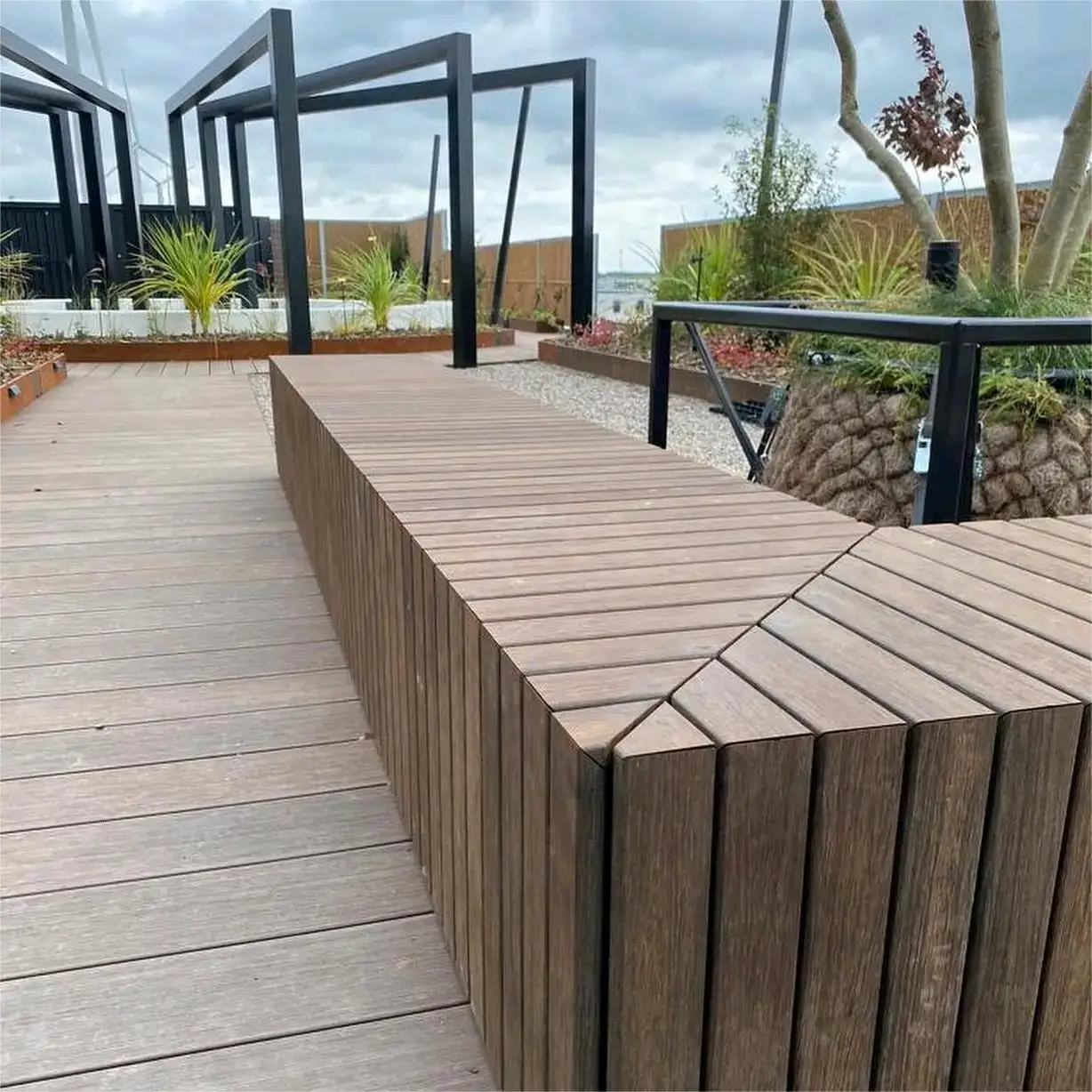 Anti Slip Waterproof Terrace Decking Wood Grain Embossing Outdoor bamboo Flooring Wood Composite Decking