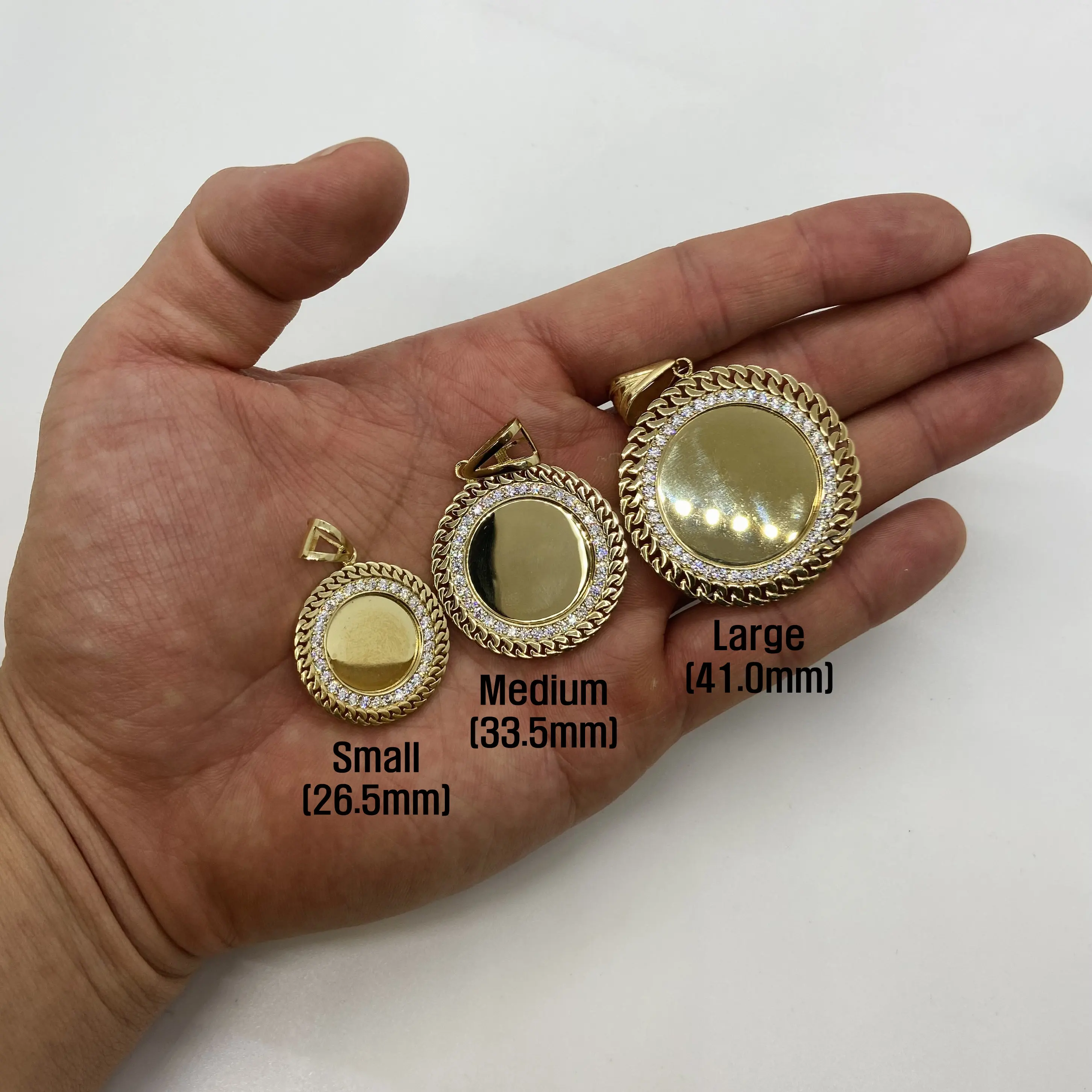 Duyizhao 14k Gold Plated Picture Photo Personalized Memory Round Circle Cuban Frame CZ Charm Pendant for Men Women Jewelry