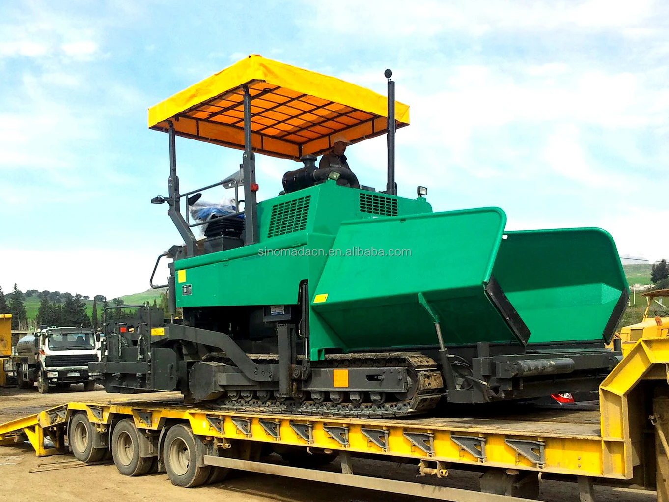 RP802 Asphalt Concrete Paver 600m3/H Pave Width 6-9m