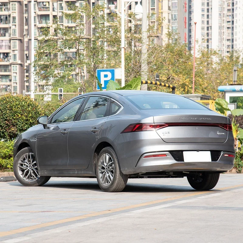 BYD Qin PLUS 2024 слава версия EV420KM ведущая модель