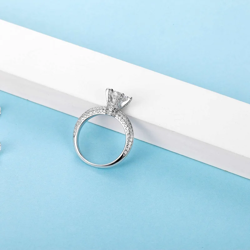 Luxury Moissanite Jewelry White Gold 925 Sterling 1 CT 925 Sterling Silver VVS1 Diamond Moissanite Engagement Rings for Women