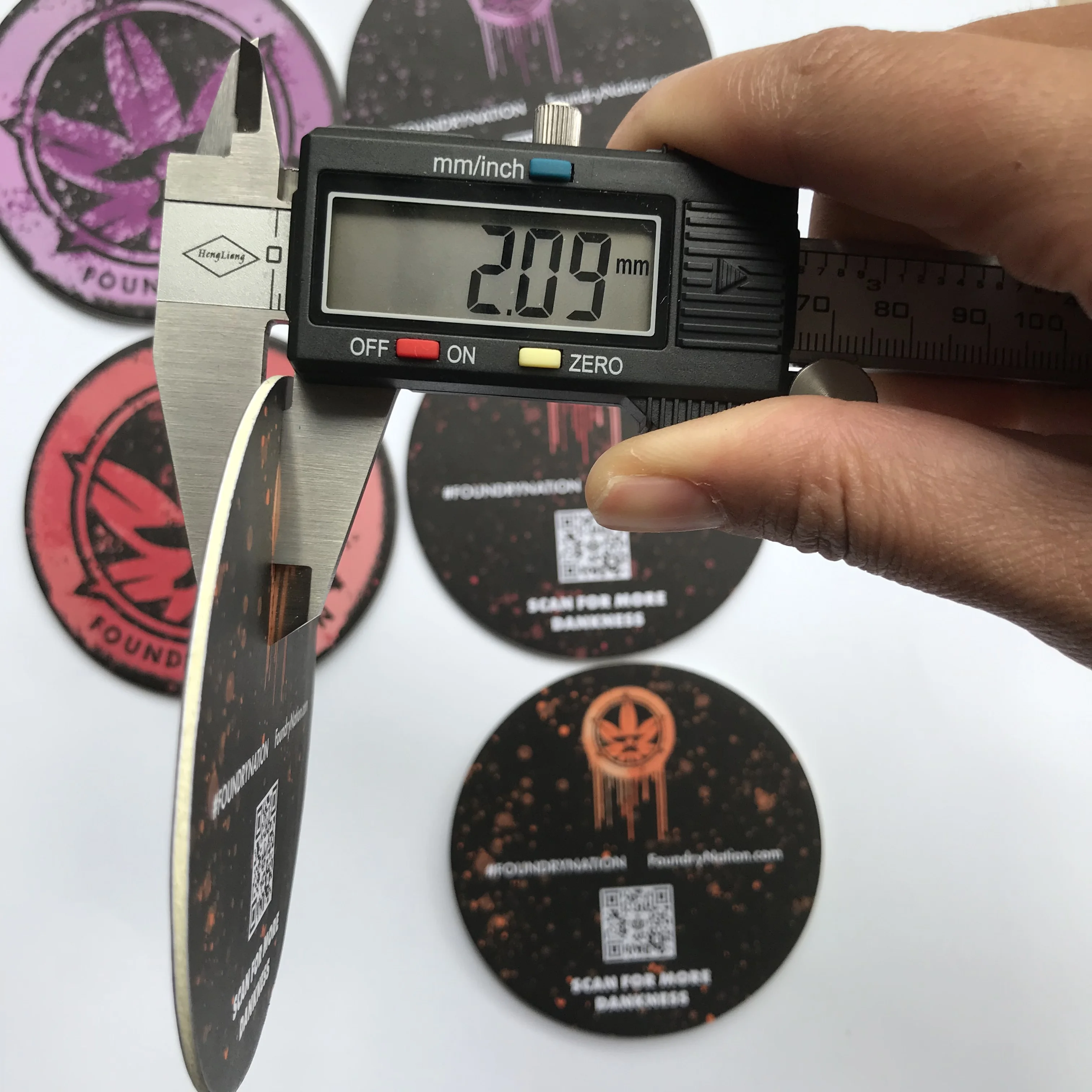 Custom made cheap paper carton coaster for drinks,  paper card coaster round shape can customize artwork logo