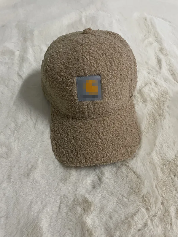 Trendy Famous Brand Cloth Label Lambswool 6-Panel Hat Baseball Solid Color Caps Sport Hats for Women