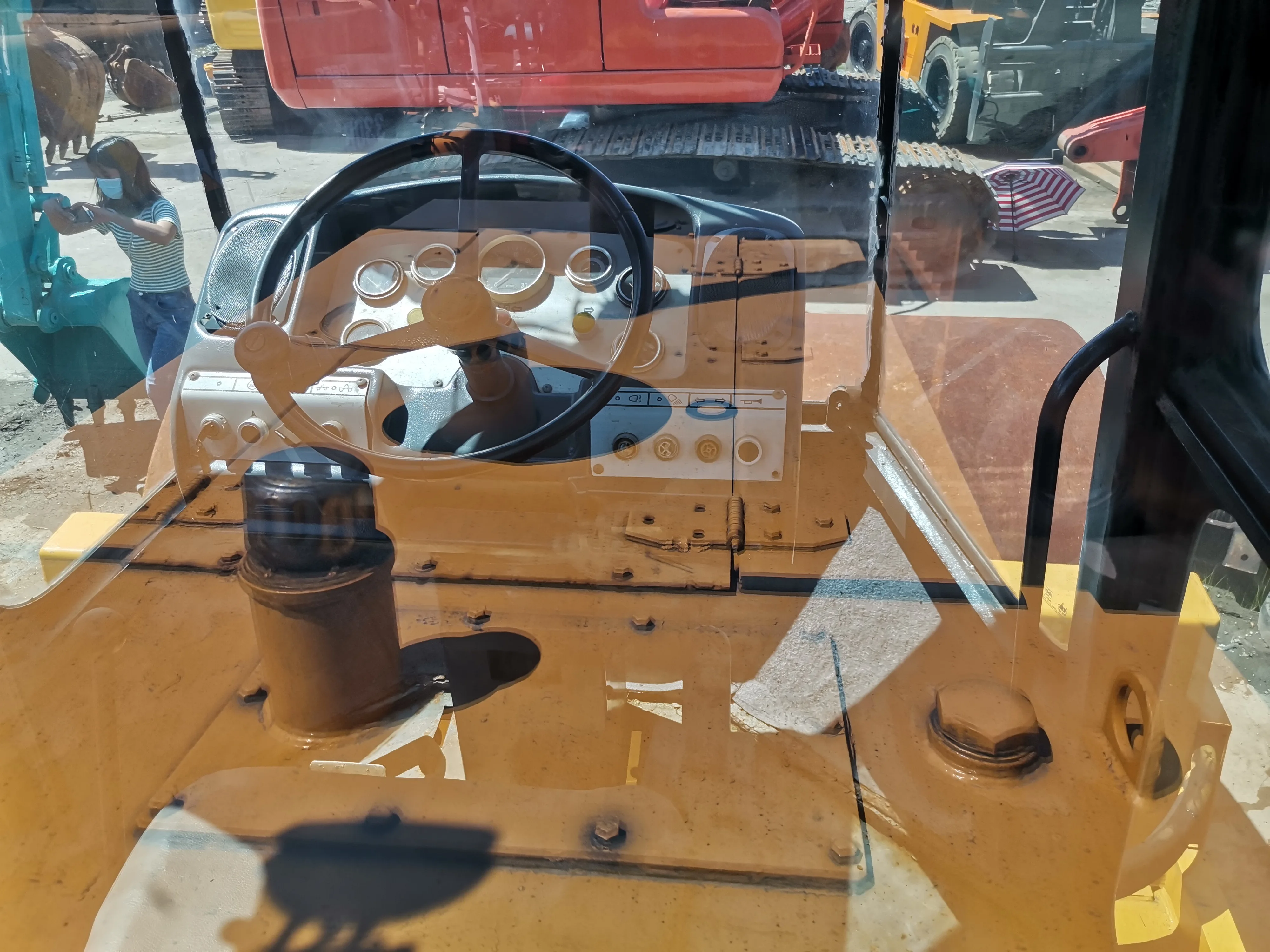 Б/у дорожный каток XUGONG XS223J XP303S X5262J