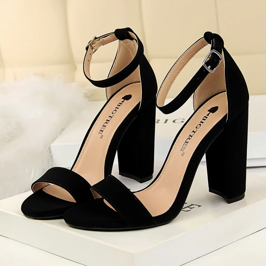 Fashionable and Simple Thick with Sandals Good Quality Sexy Chunky High Heels Shoes for Women Ladies