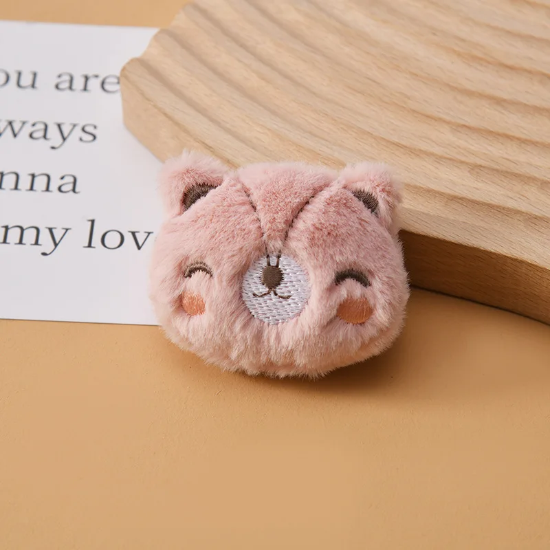 New Arrival Cotton Color Fox Fur Three -Dimensional Cute Fabric Smile Bear Doll Handmade Embroidery Doll Brooch Accessories