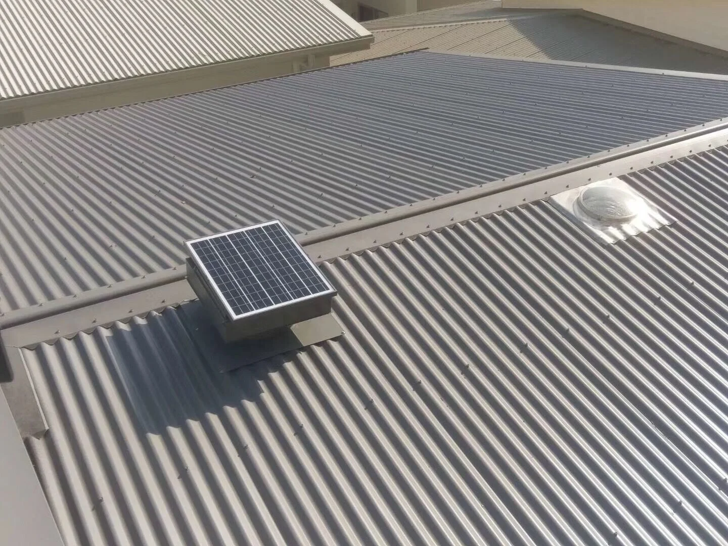 40W Solar extractor fan  with 2155cfm For Commercial Use