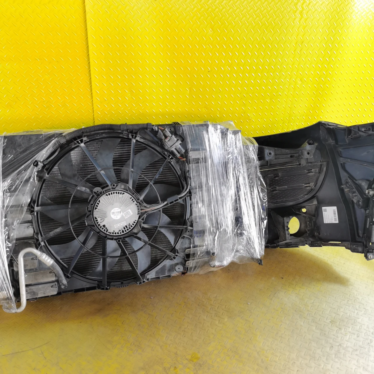 OE95850522131 подходит для Porsche Cayenne 958 передний защитный Барр рот сборочные