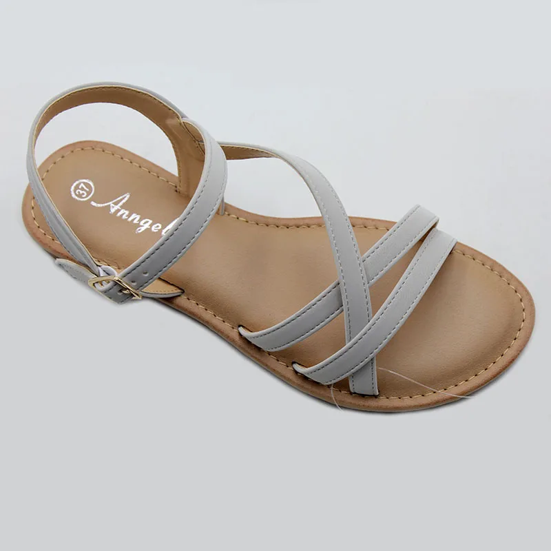 Женские летние сандалии на плоской подошве