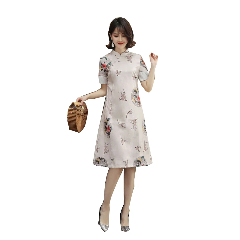 
2019 spring new style improved cheongsam fashion girl short sleeve embroidery cheongsam 