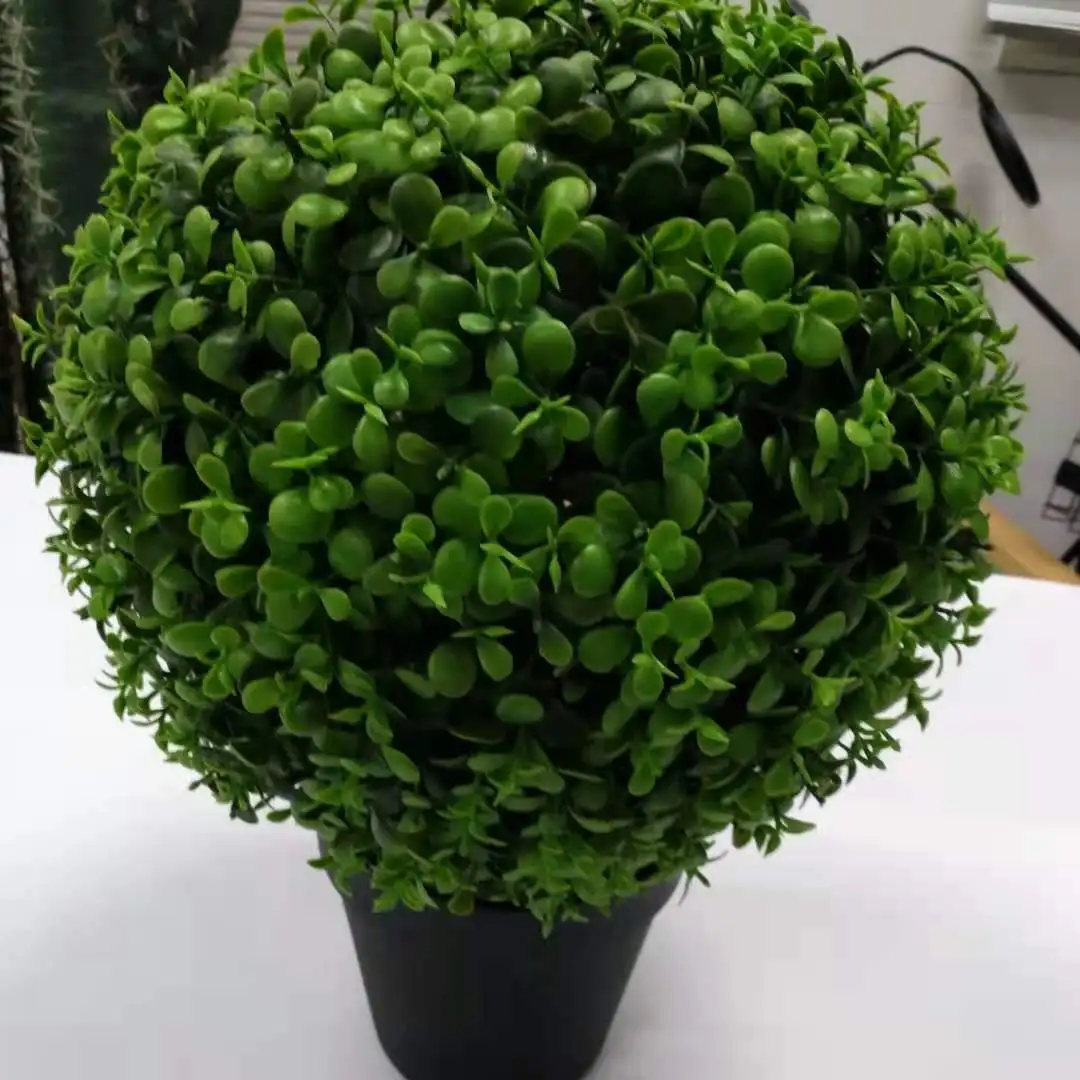 Factory Direct Sale Plastic Grass Artificial Boxwood Hedge Topiary Ball for Home Decoration Fire Resistant