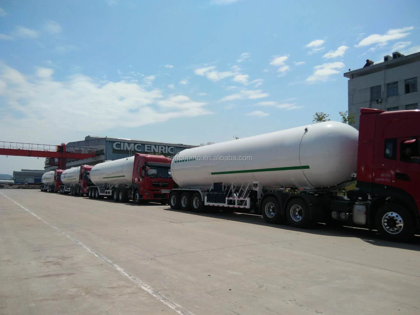 56.1 M3 26 T LPG Tank Semitrailer Triple Axles Transport Truck Road Tanker for Sale to Africa