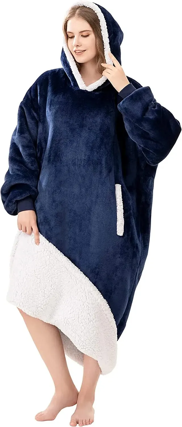 Hoodie Blanket Winter Warm Fleece Blanket Oversized Long Blanket with Sleeves Female Fashion Plush Hoody Robe