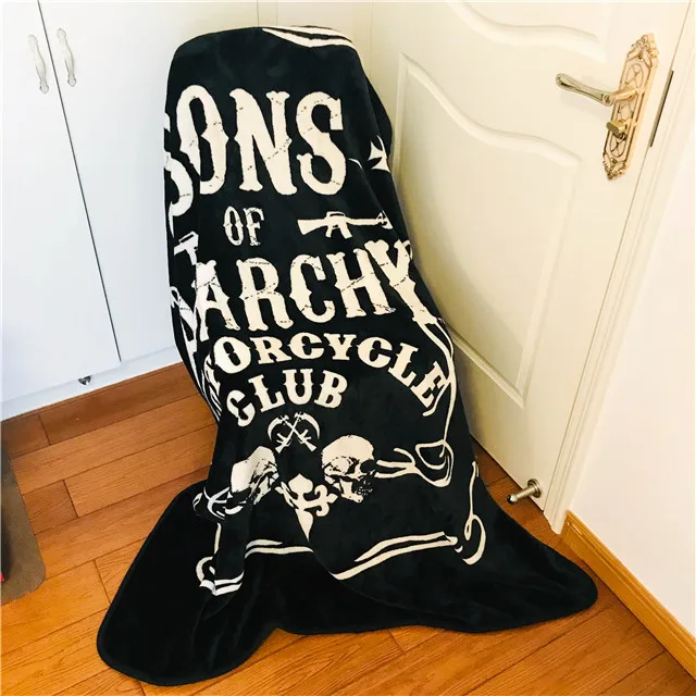 Wholesale Soft Warm Double Thick Black White Bedding Skull Digital Printed Plush Sherpa Fleece Blankets
