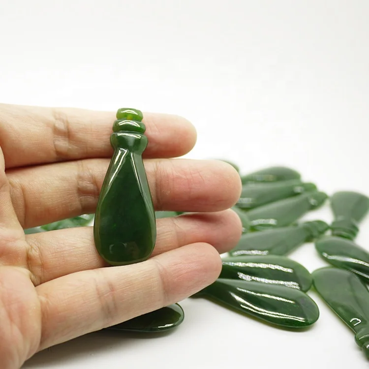 Professional manufacturer engraved jade jewelry jade stone green pendant handmade