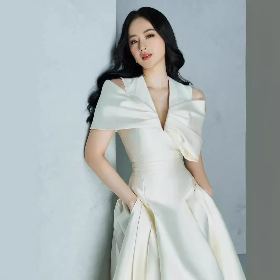 Factory Wholesale 2024 Vietnam Niche V-neck Satin White elegant dress with bow pleated sleeves Slim banquet formal dress