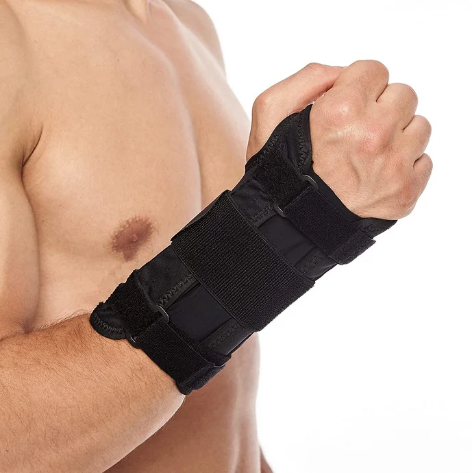 Carpal Tunnel Wrist Brace with Metal Wrist Splint for Hand and Wrist Support and Tendonitis Arthritis Pain Relief