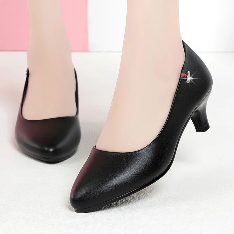2022 new spring and autumn working shoes black leather shoes professional high single shoes woman