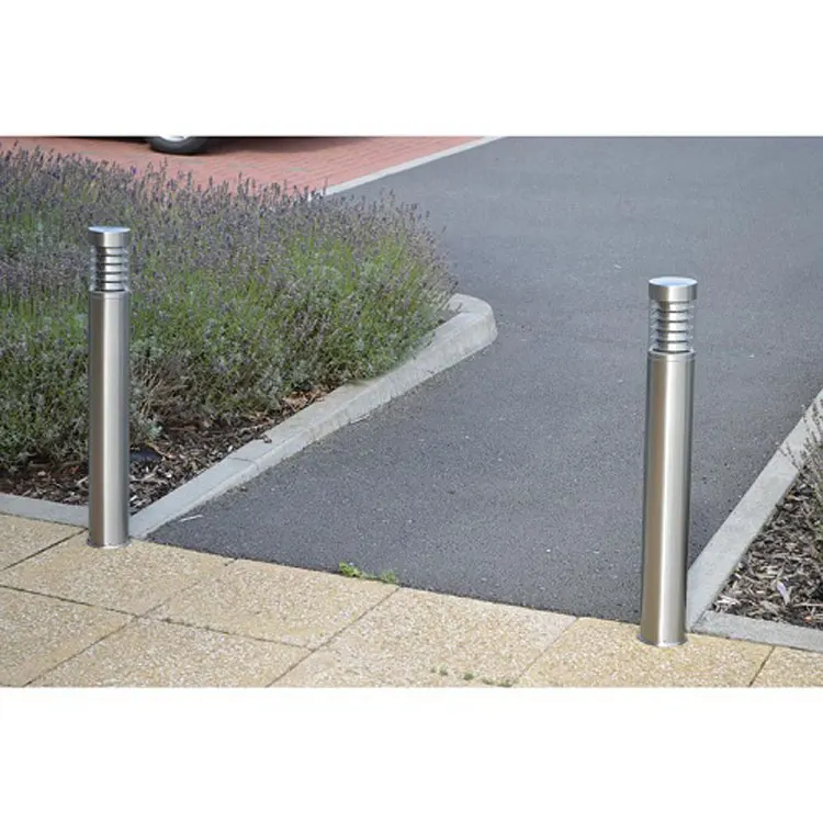 costom design outdoor stainless steel removable fixed security bollards outside road parking metal safety traffic barrier