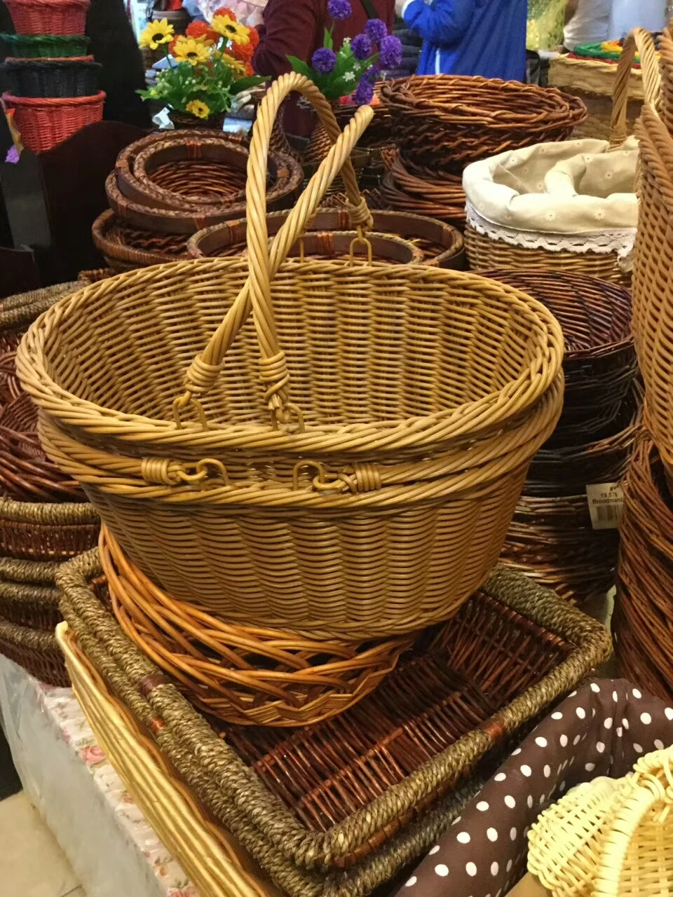 Fruit Rattan  Storage Basket Bread Woven Supermarket Plastic Natural Small Plastic Basket for Gift Plastic Tray