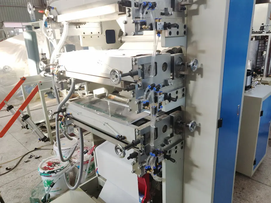 Folding Napkin Tissue Convert Machine XINDA