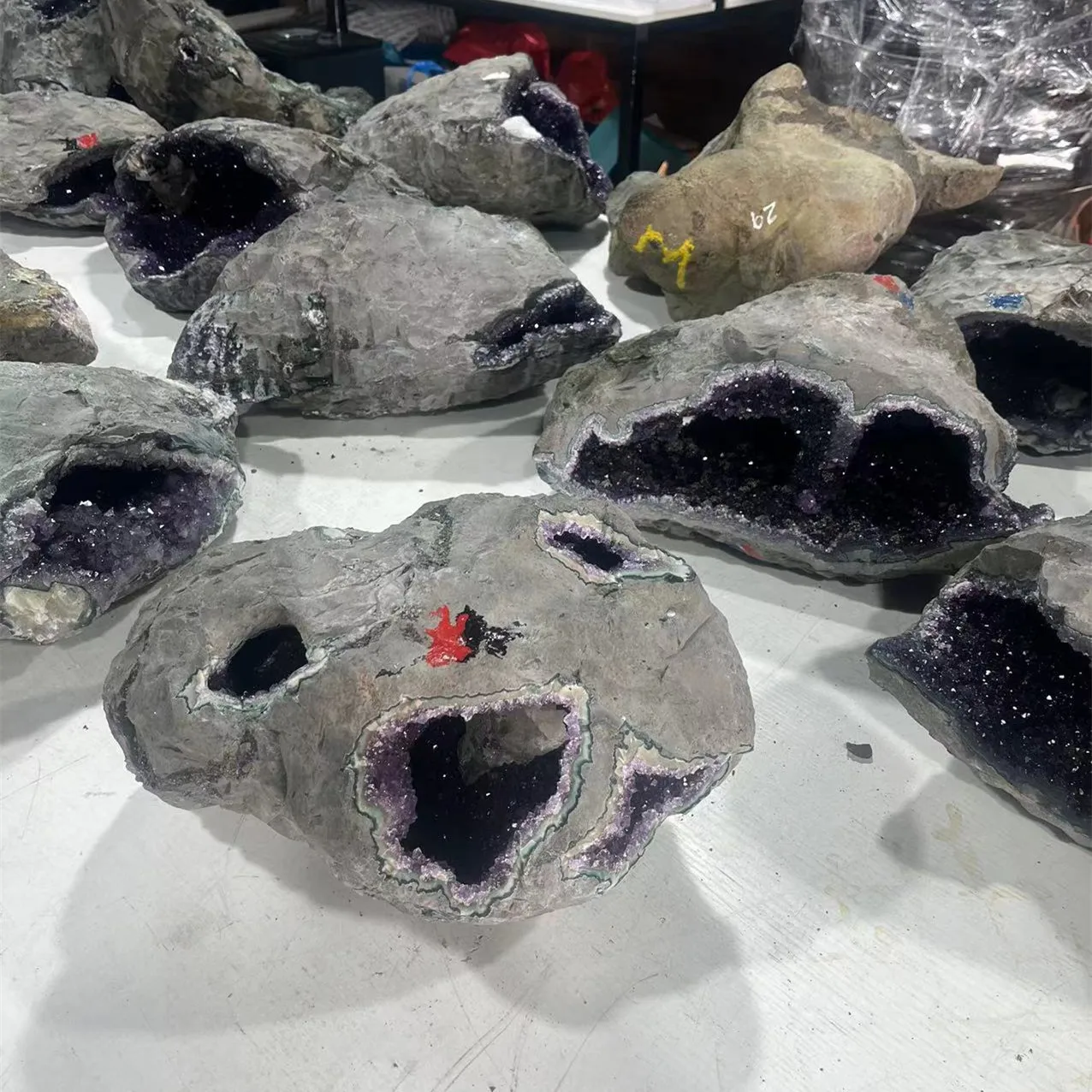 Bulk Wholesale Large Amethyst Geode Clusters Crystals Healing Stones Large Amethyst Cave Geode Clusters