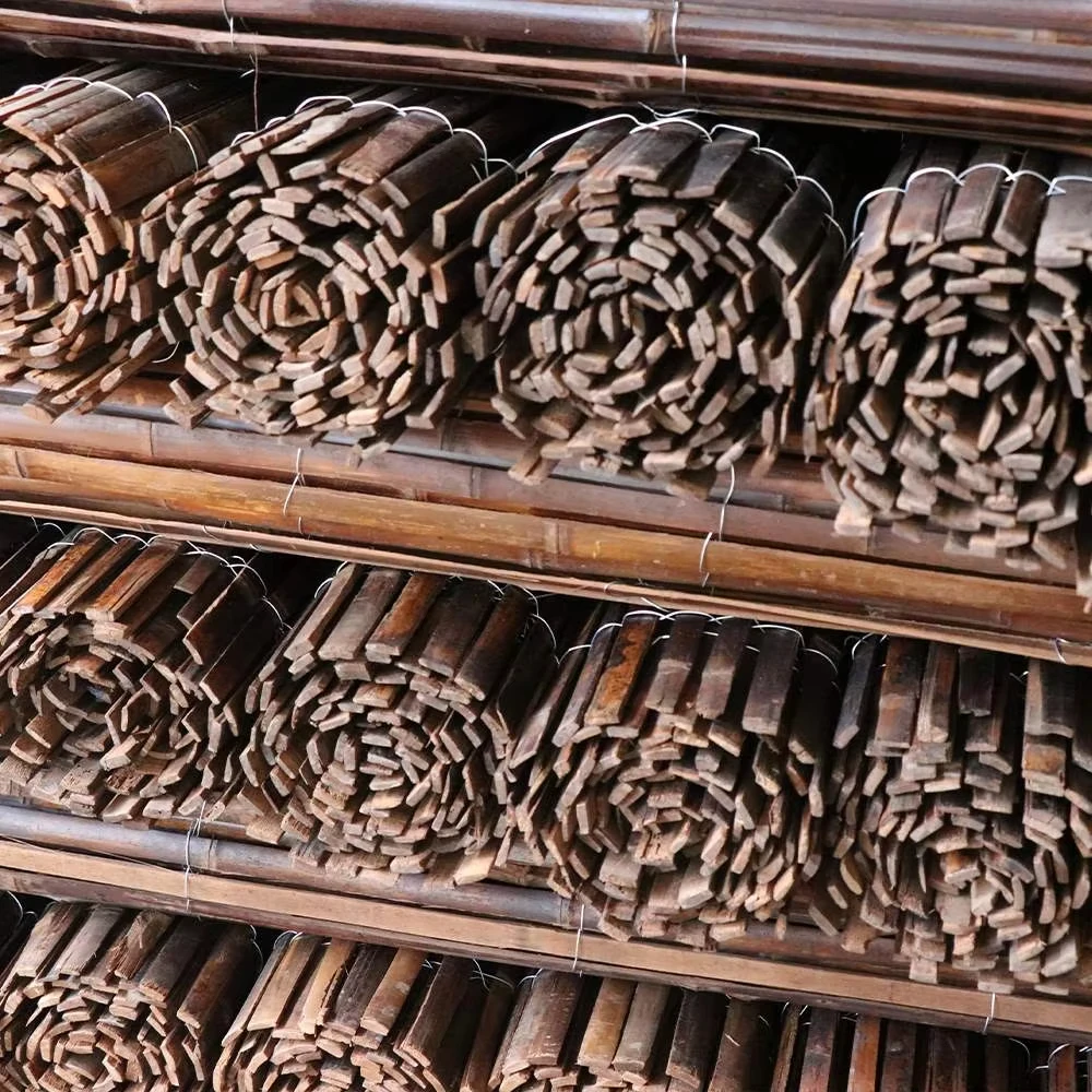 OEM wholesale waterproof rolled natural indoor outdoor garden privacy fences bamboo slats supplier