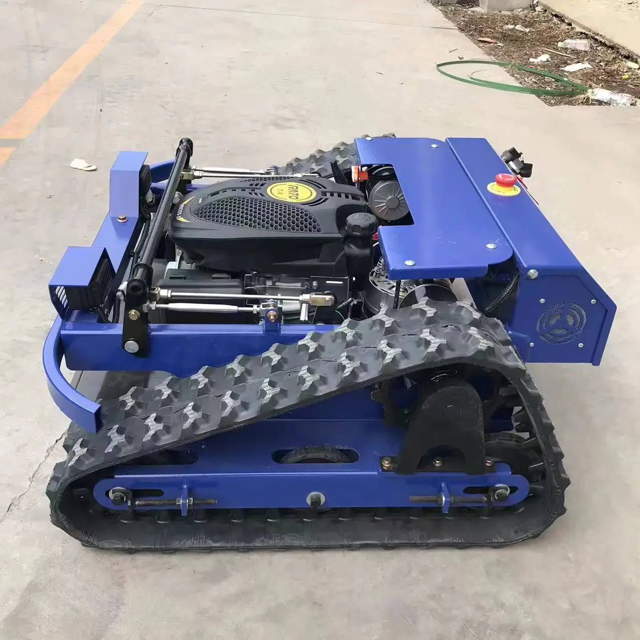 Garden lawn weed/remote-controlled lift/tracked all terrain lawn mower