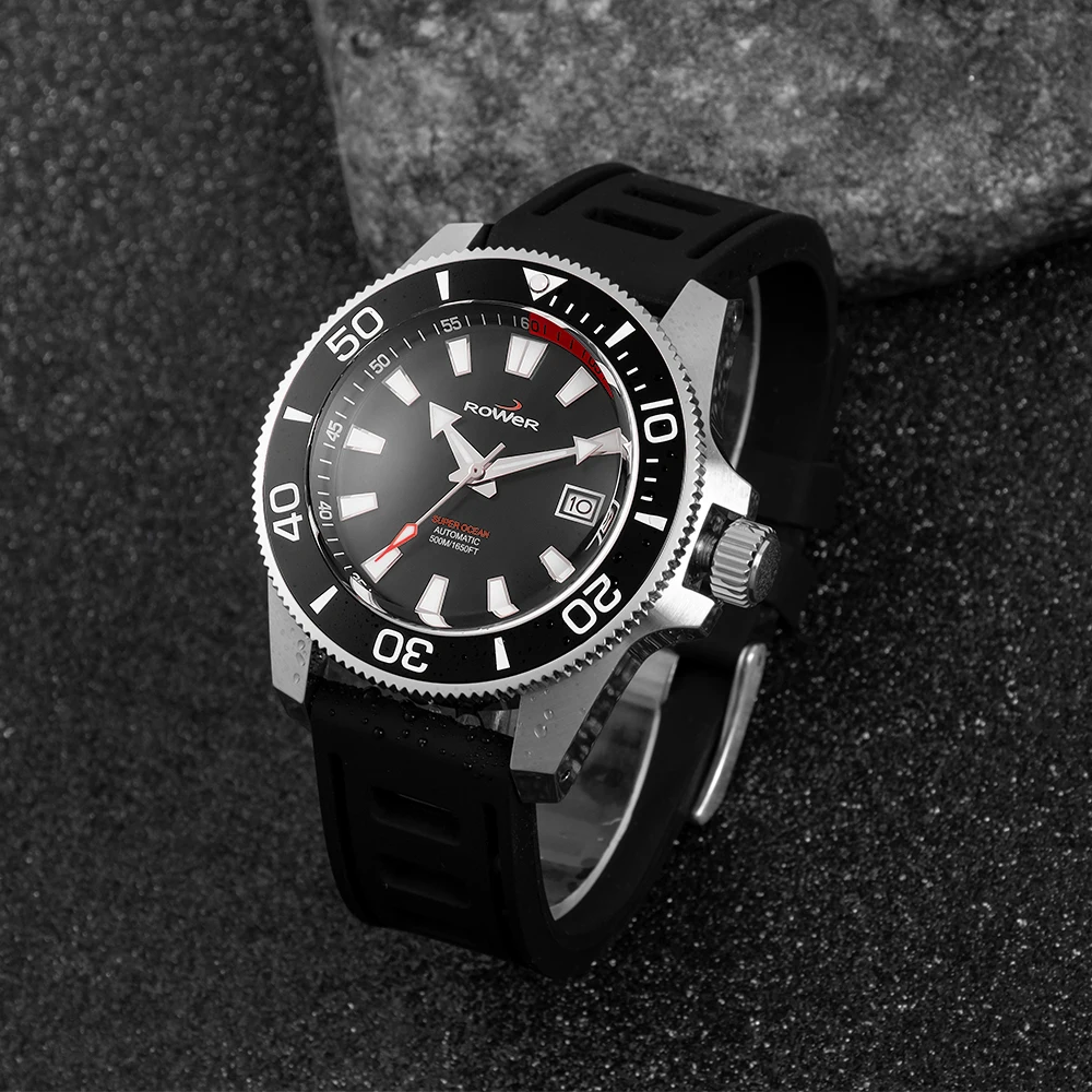 High quality LOW moq  luminous 300m waterproof stainless steel diver watch for men