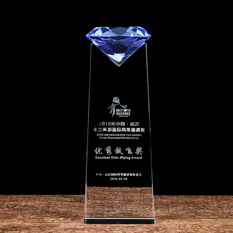 K9 Crystal Slant Side Laser Engraved Blue or Yellow Diamond Trophy Awards Plaques Fashionable Block Style Polished Honor Model