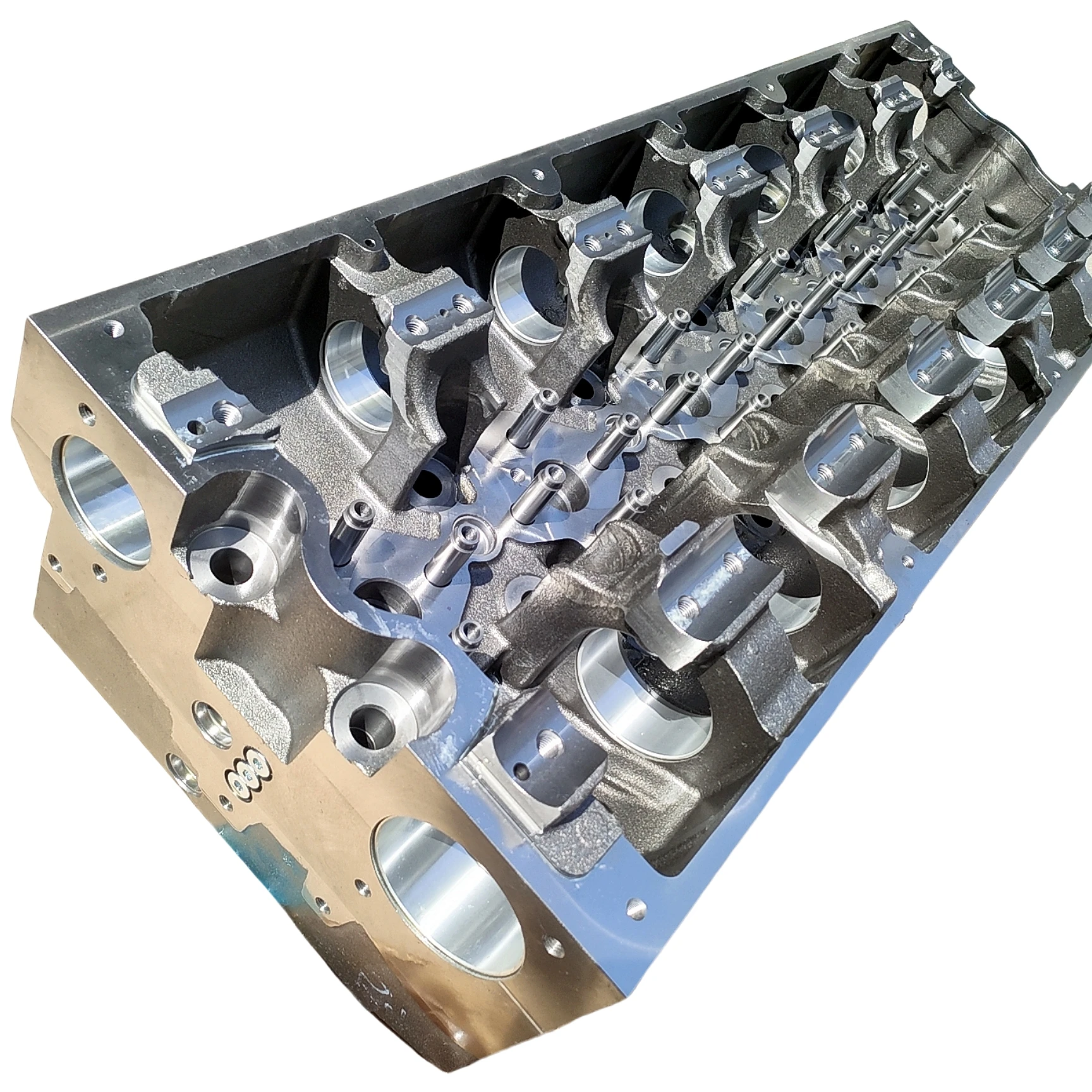 Factory Directly Supply ISX15 QSX15 Engine Cylinder Head 4962731 3104202 4059246 4005994 4014745 79002625 5413782