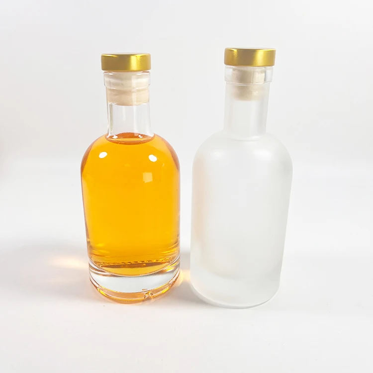 Botellas De Cristal Customized Clear Glass Bottle 200ml Frosted Liquor Vodka Bottle Botellas De Cristal Para Licor with cork