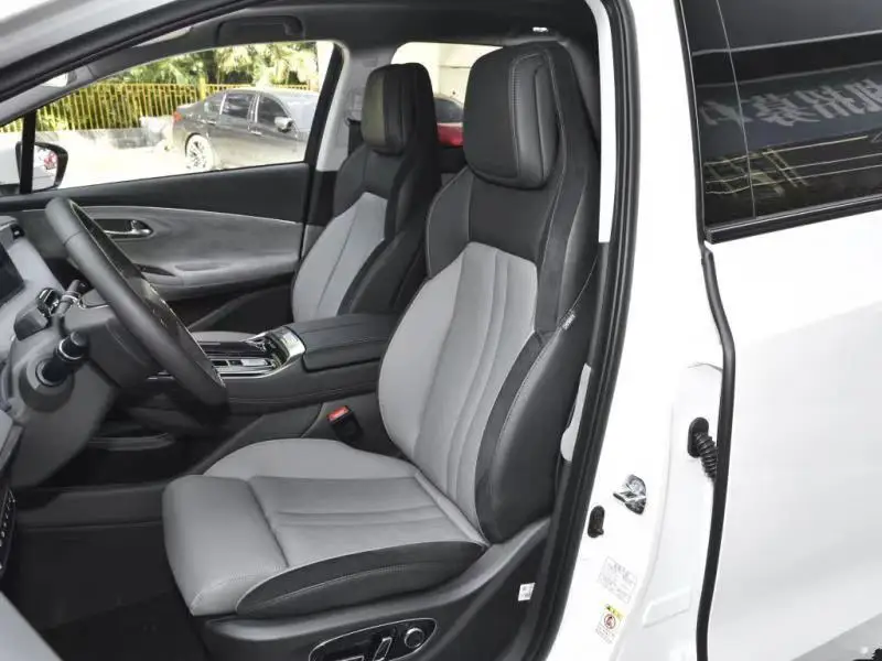 Long mileage  MNLX80 fast  electric Car EV with the low price