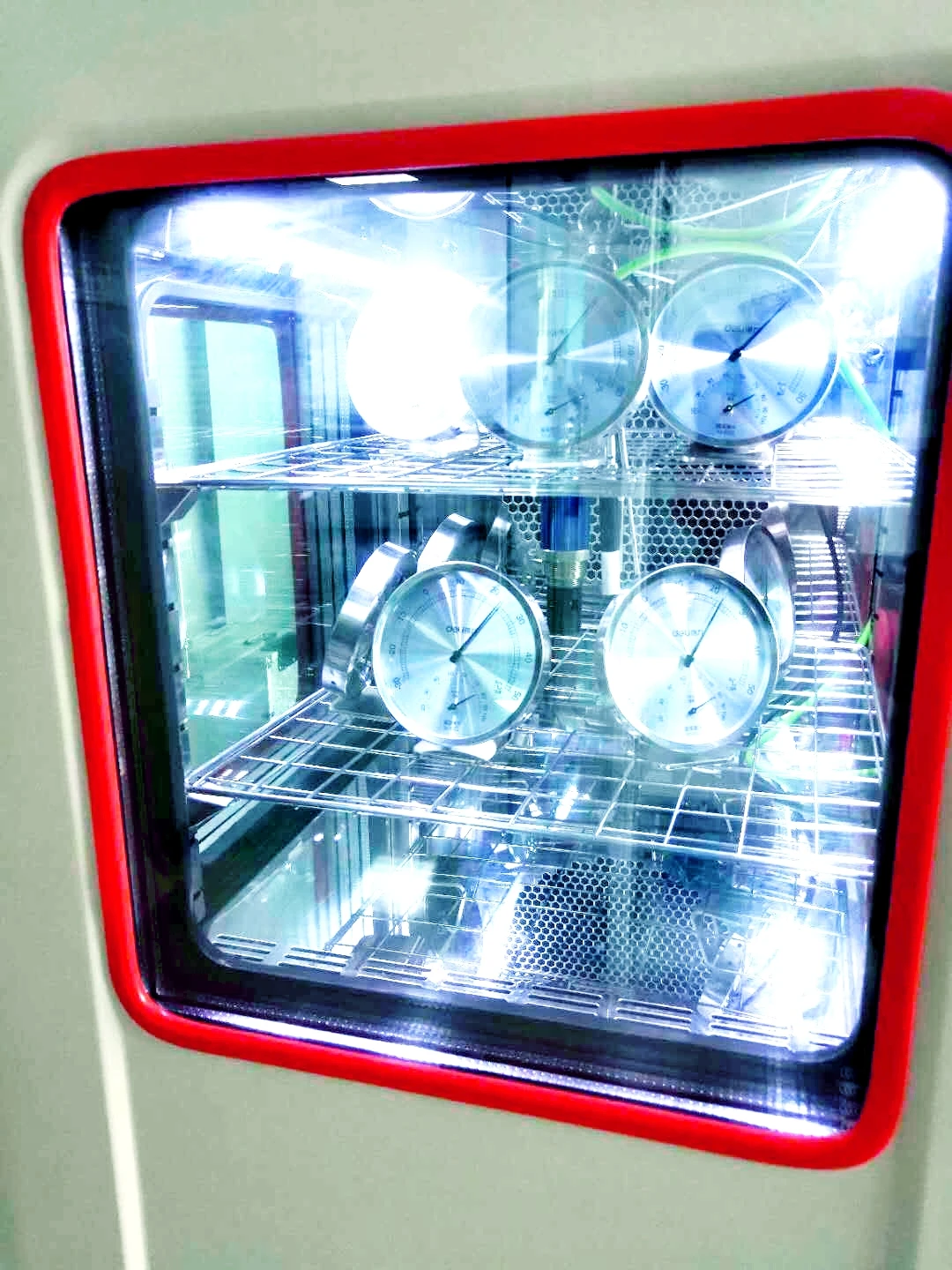 Fully patented High Quality Temperature Humidity Standard Chamber for Thermometer and Hygrometer Calibration