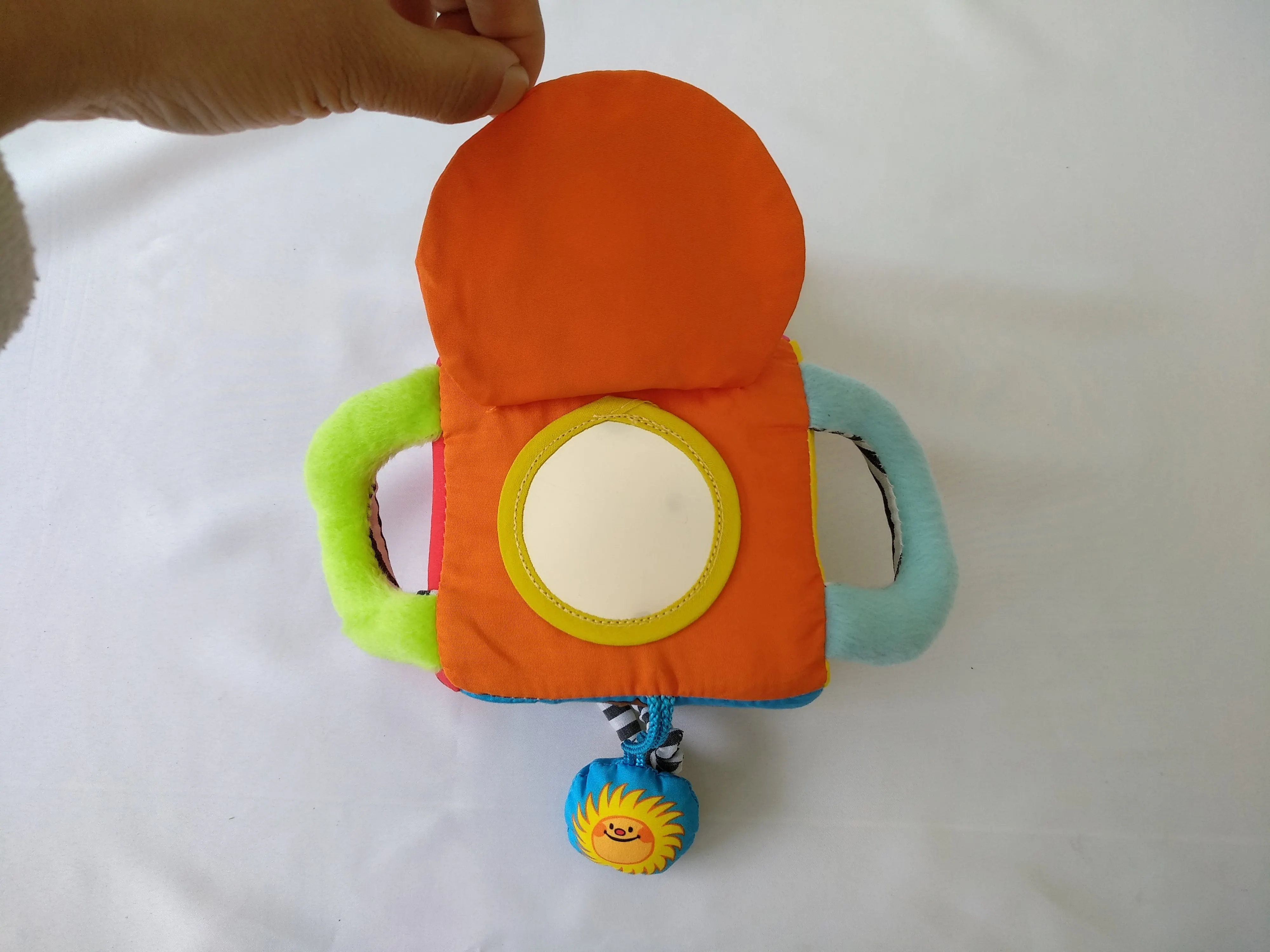 Baby Hanging Cartoon Figure Plush Block rattle Cube Hand Toy Square Baby Rattle