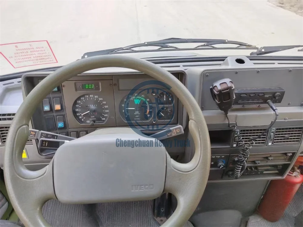 Emergence Vehicle Japan IEVCO 2045 Double Diff Equipment 4 Wheels All Driving Ambulance