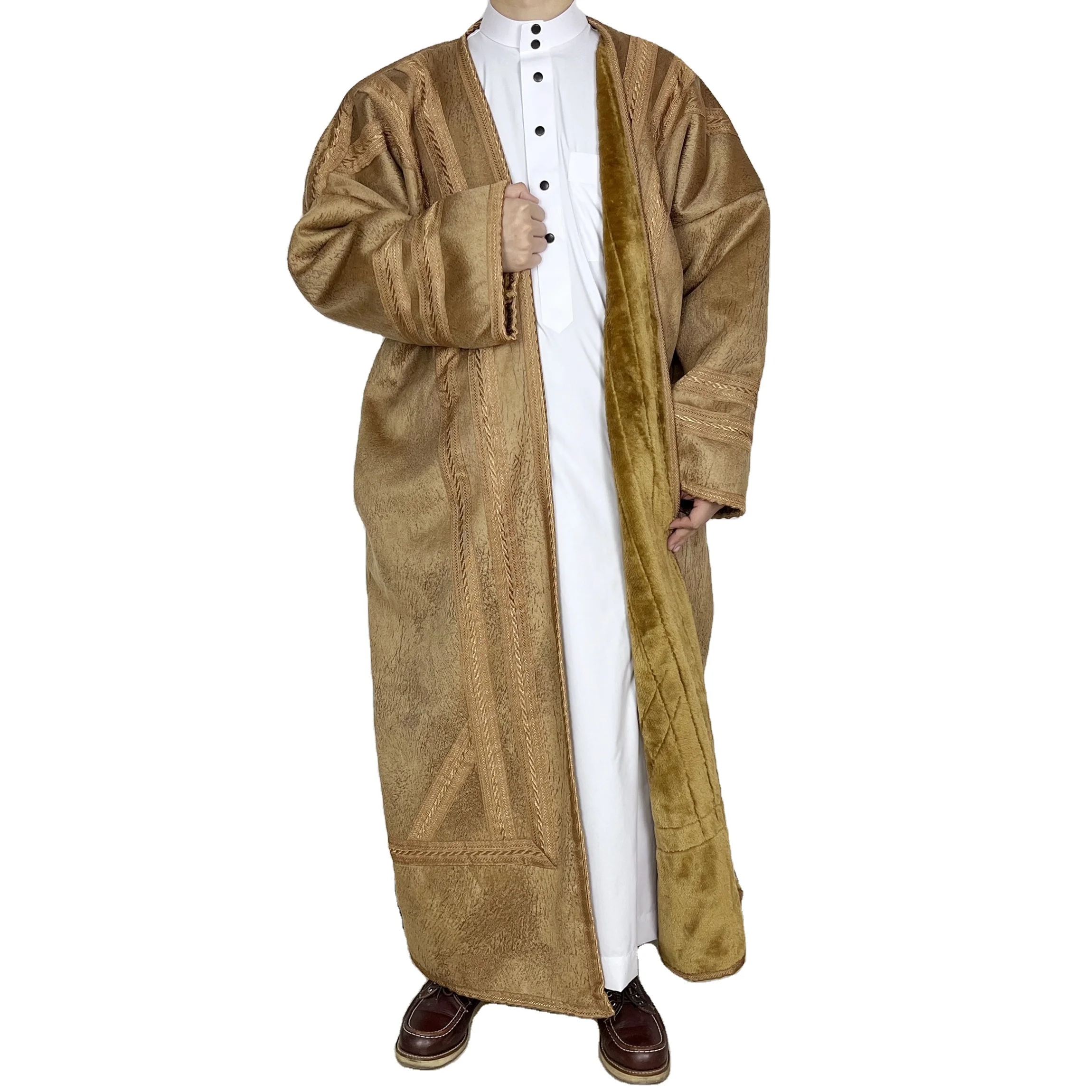 Wholesale Oem New Arrival Custom Islamic Saudi Arabian Winter Thick Warm Chamois Leather Cloak Kuwait Bisht For Men