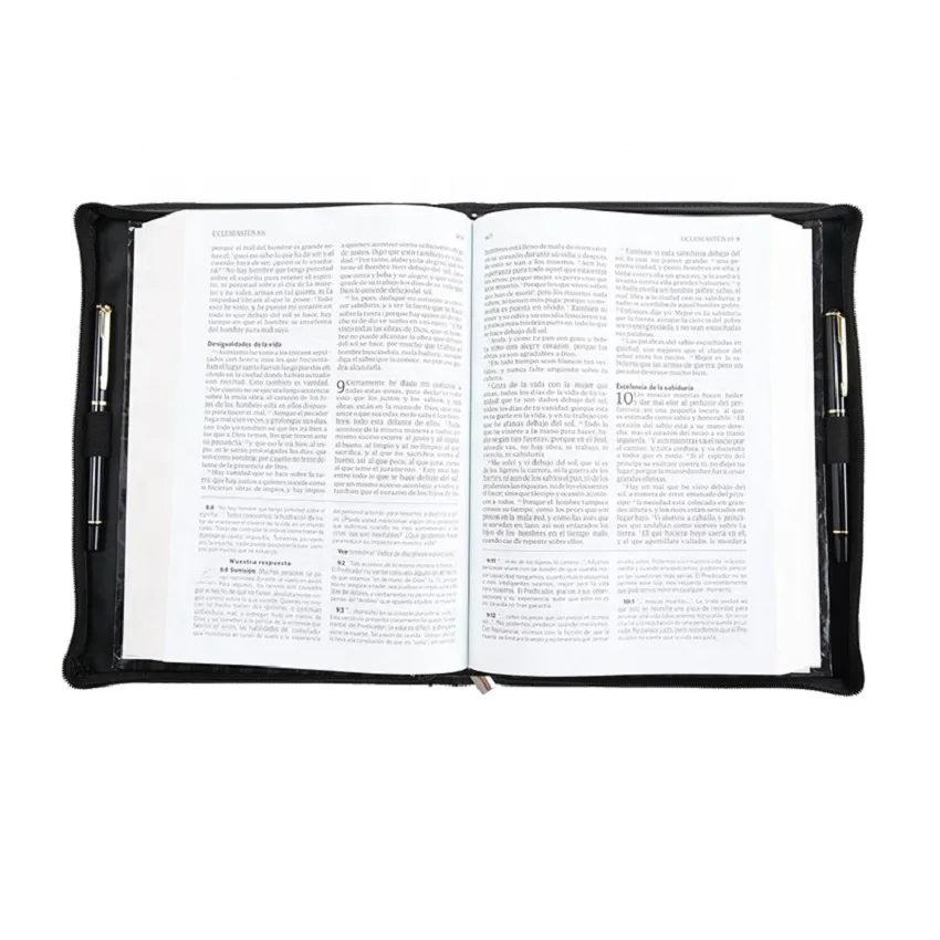 High Quality Pu Leather Personalized Fully Embossed Custom Bible Cover Black Minimalist Bible Cover With Zipper