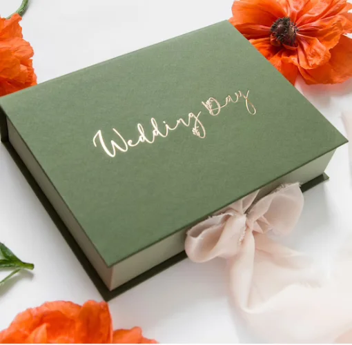 Folding box board sheets,eco friendly magnetic boxes box with ribbon gift,foldable clothes storage box 3d gift box