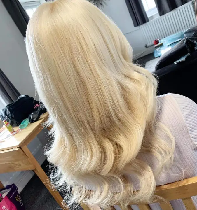 wholesale dark root platinum blonde brazilian hair bundles,human hair weave bundles,virgin unprocessed women artificial hair