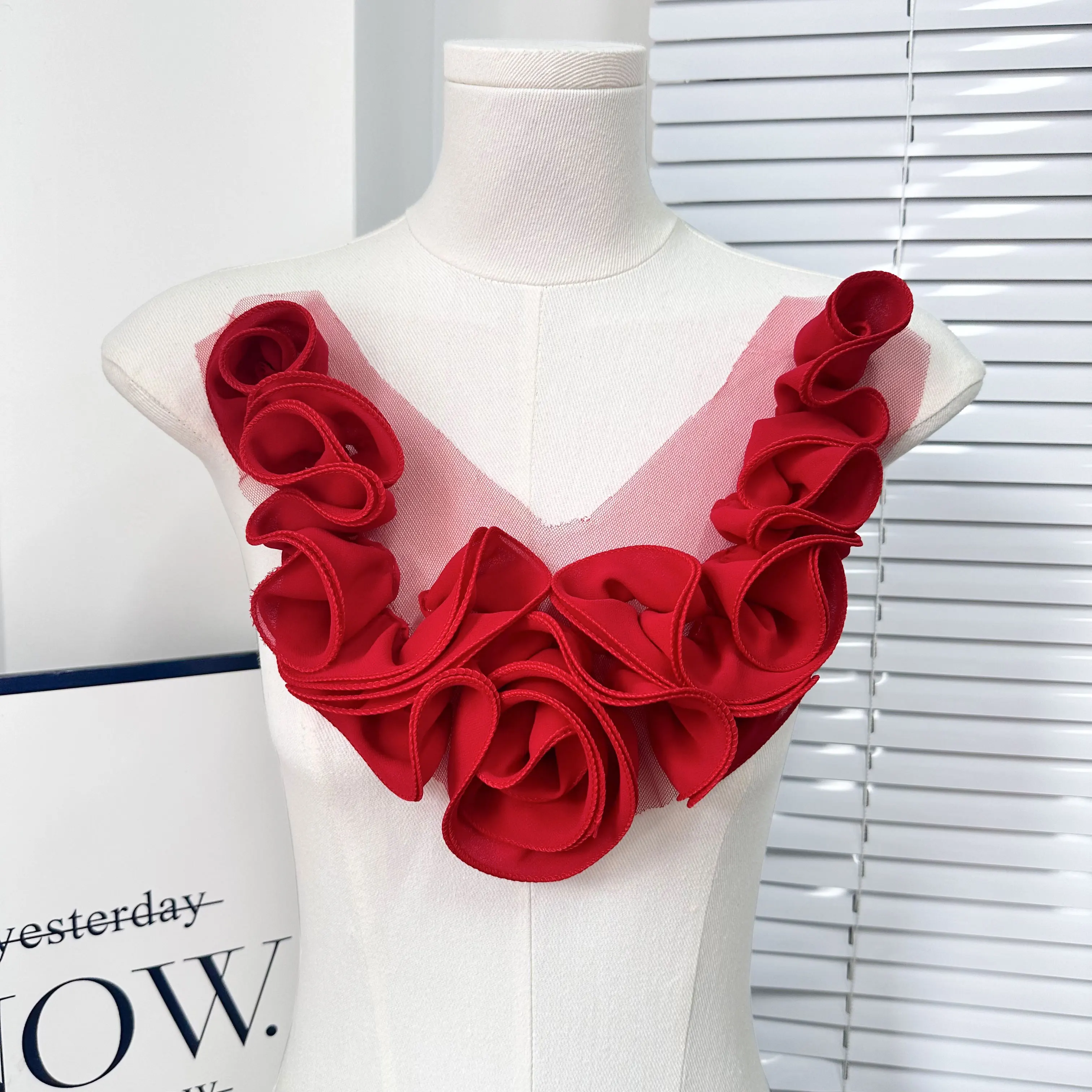 2024 Wholesale New Style White Black Red Flowers Breast Flower Clothing Accessories With Dresses Skirts For Women