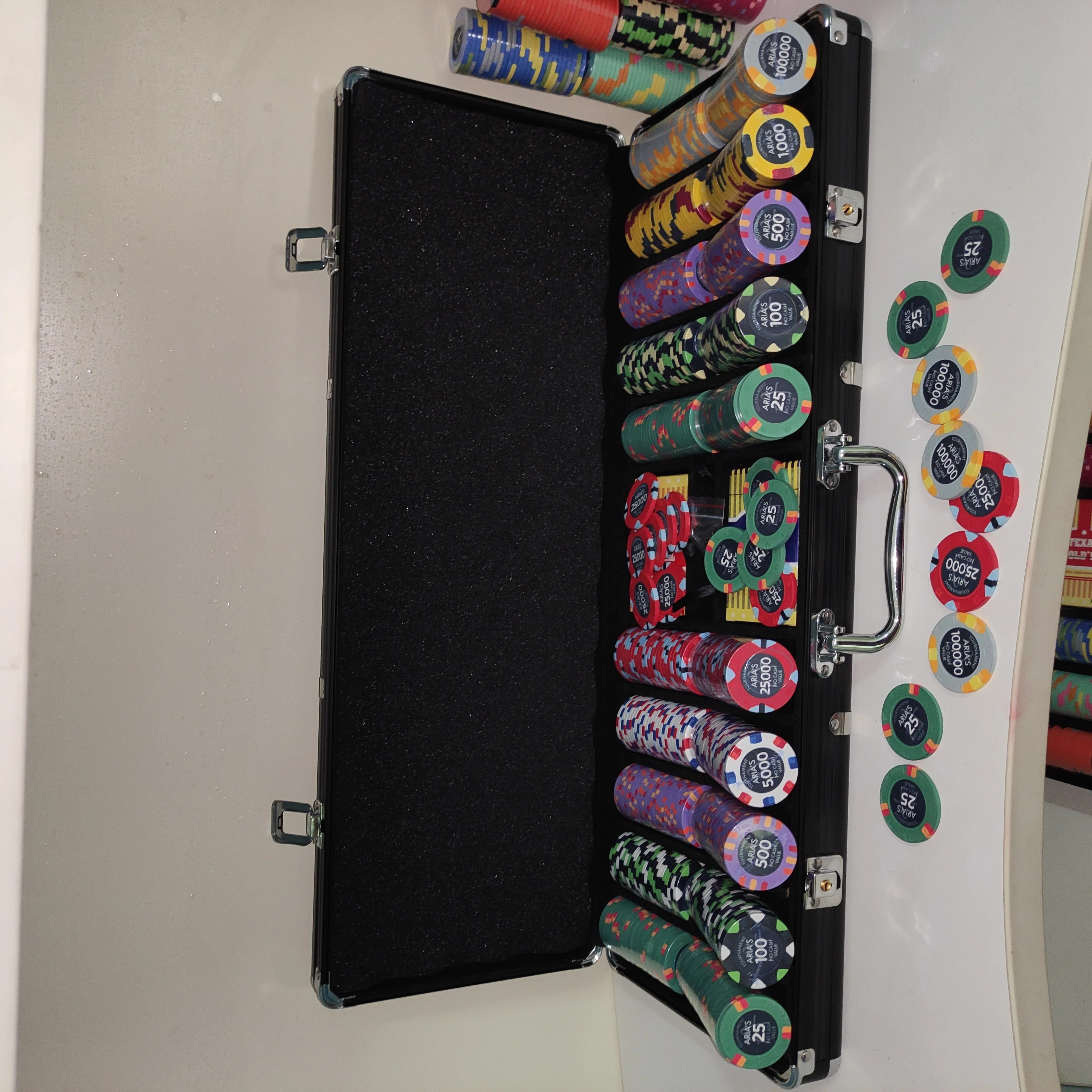 Custom 10G ceramic poker chips set