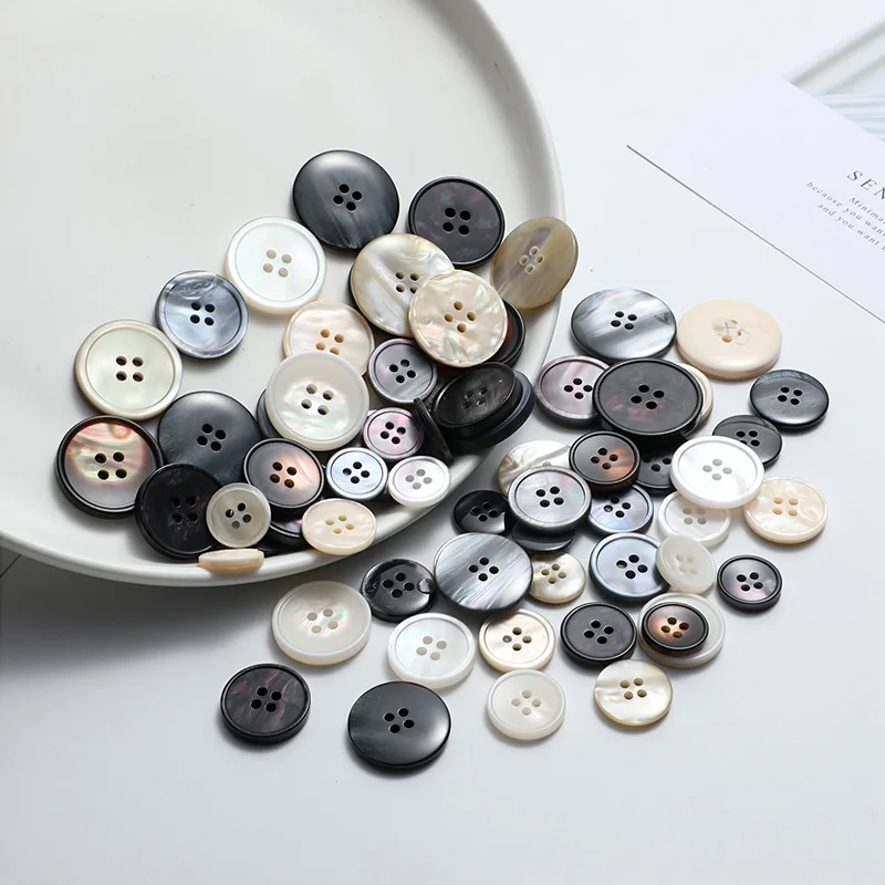 4-Holes Garment Accessory High Quality Jacket Overcoat Plastic Resin Engraved Name LOGO Customize Sewing Buttons