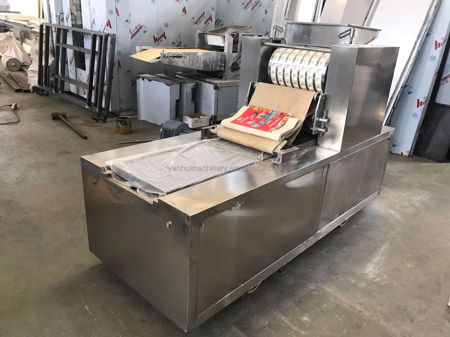 Cheap Small Biscuit Peach Cake Making Machines China Rotary Production Automatic Short Bread Mini Biscuits Making Machine