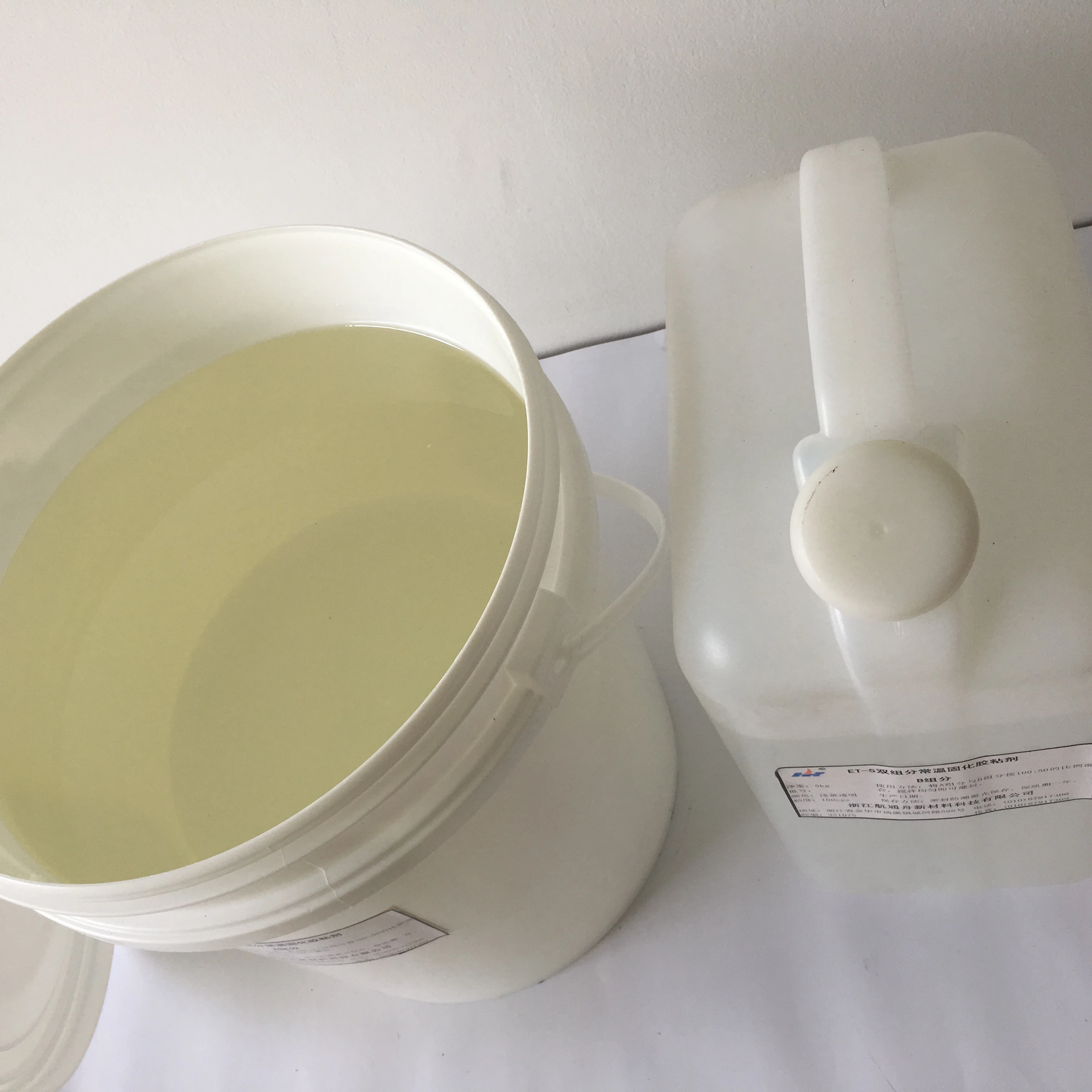 Flexible liquid epoxy resin wooden table factory top river table wood clear epoxy resin table