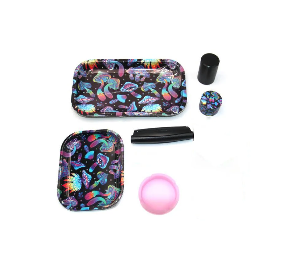 Wholesale new design portable premium smoking accessories 6 in 1 mushroom rolling tray herb smoking set