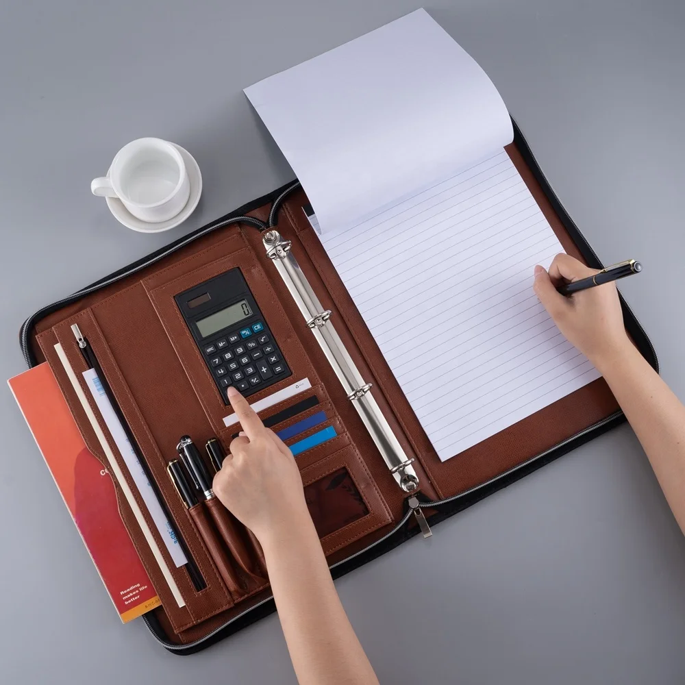 Brown Blue Custom 4 Ring Binder PU Leather A4 Padfolio With Calculator Multifunction Zipper Closure Black Business Portfolio