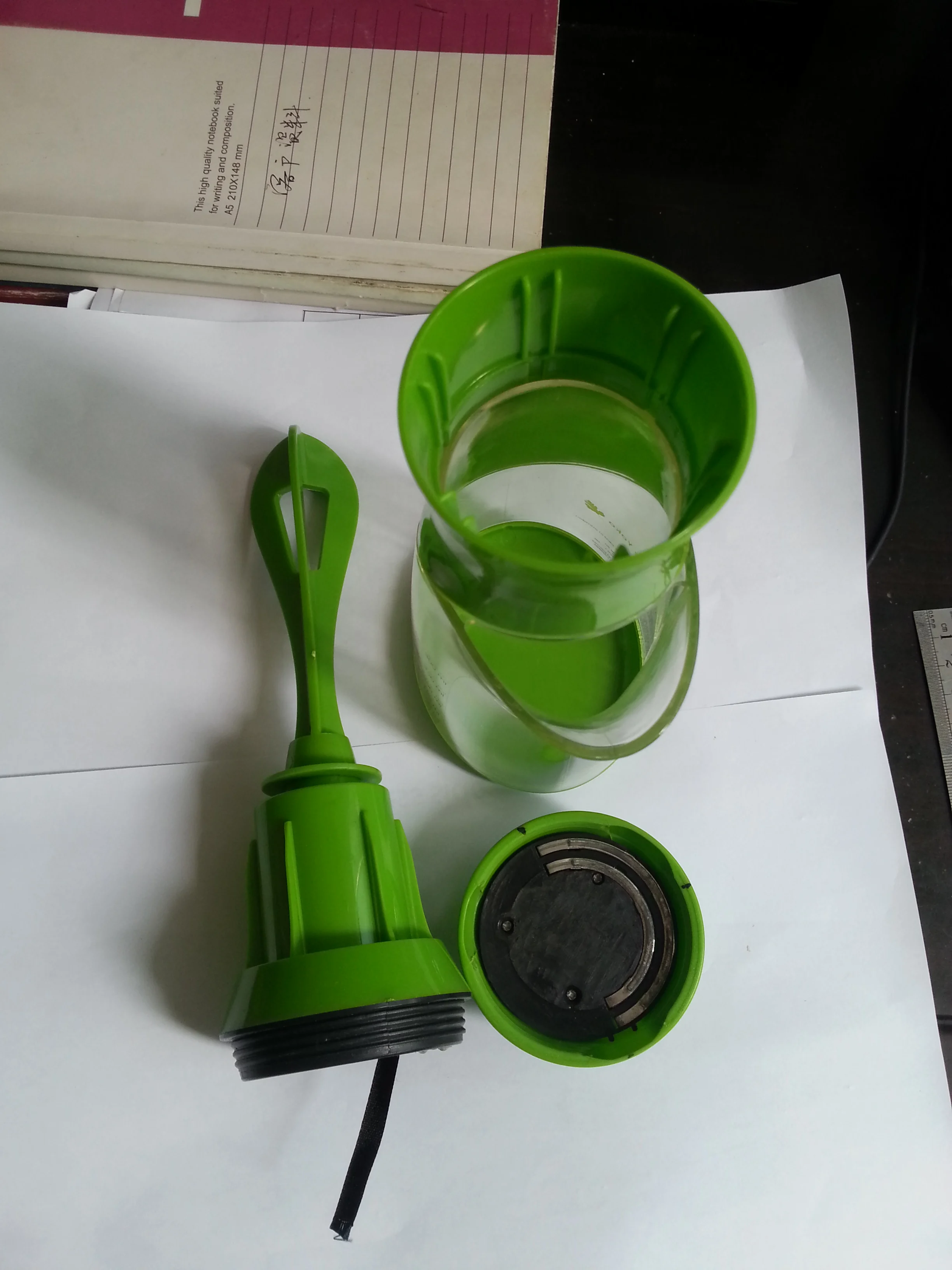 cheap portable  plastic juicer manual salad egg blender