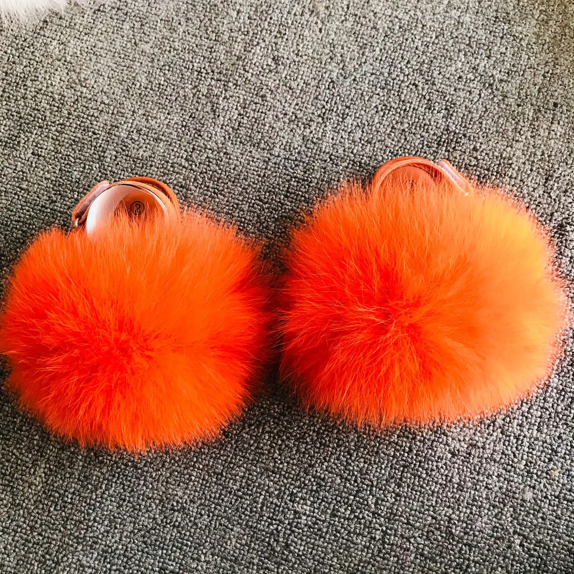 Kids Fluffy Slippers Children Slides Real Fox Fur Flip Flops Plush Shoes Girls Outdoor Fur Slipper Furry Home Cute Baby Sandals